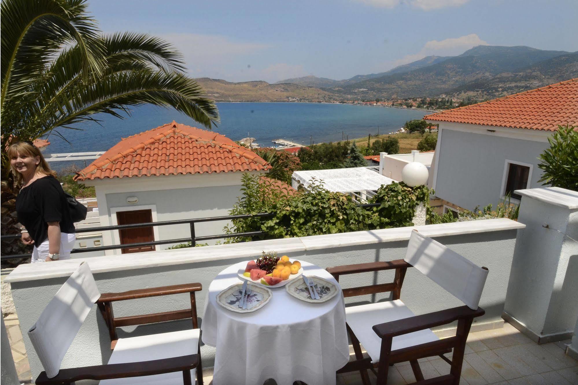 Clara Resort Петра Екстериор снимка