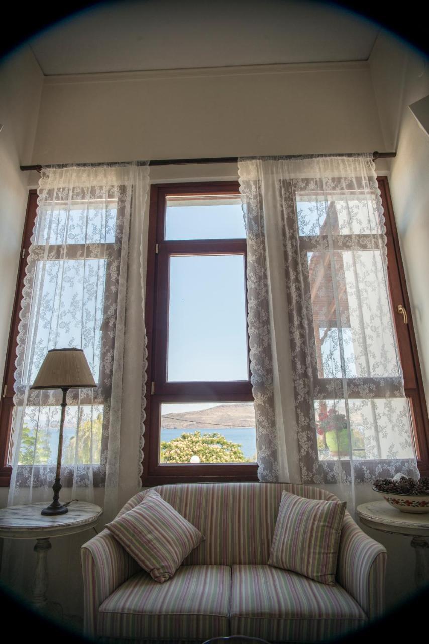 Clara Resort Петра Екстериор снимка
