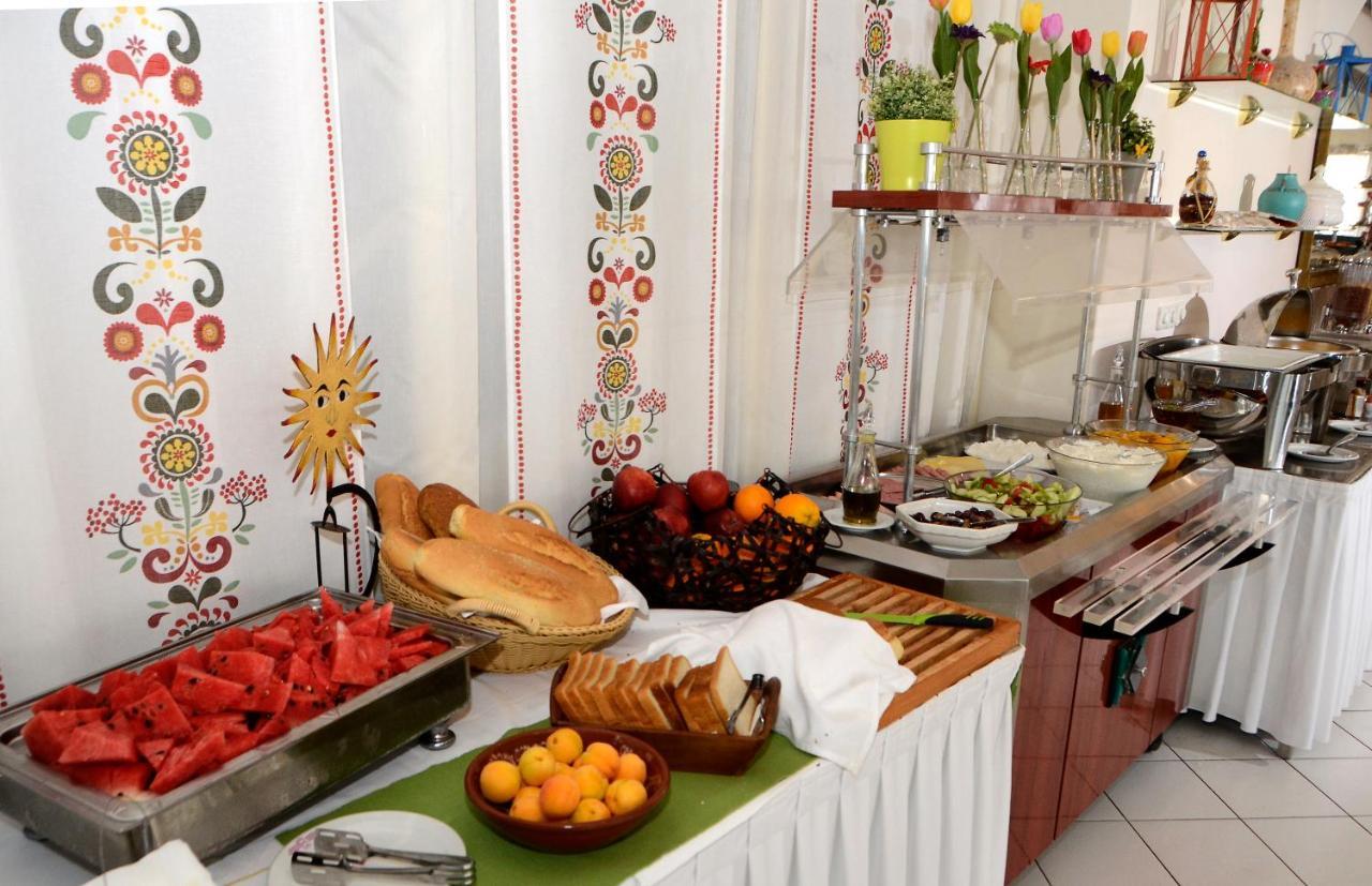 Clara Resort Петра Екстериор снимка